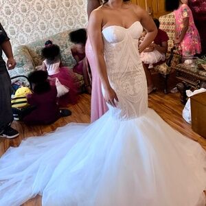 Wedding dress